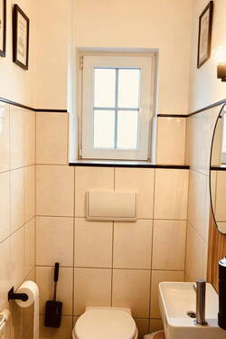 Gäste-WC - 4 Zimmer Doppelhaushälfte zum Kaufen in Erkelenz-Lövenich