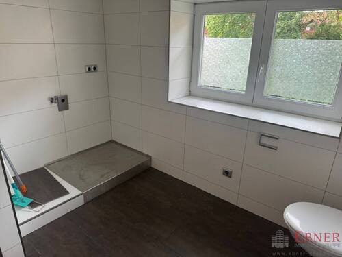 Badezimmer - 2 Zimmer Etagenwohnung in Plattling
