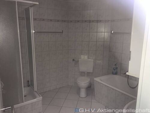bath groundfloor - 