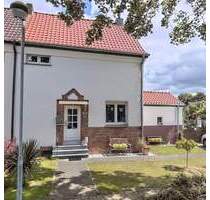 Doppelhaushälfte 84 + 20 m² in der Kamp-Lintforter, Altsiedlung mit 717 m² Grundstück