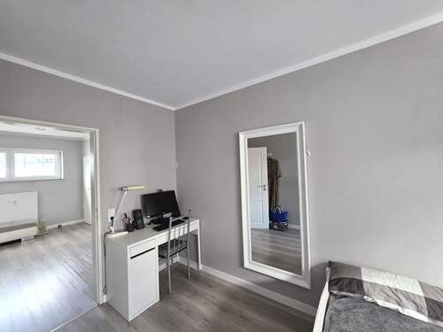 Gäste-/Arbeitszimmer - 
