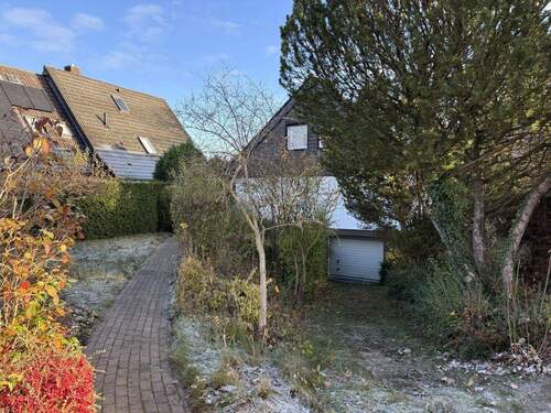 Vorderansicht mit Tiefgarage - 