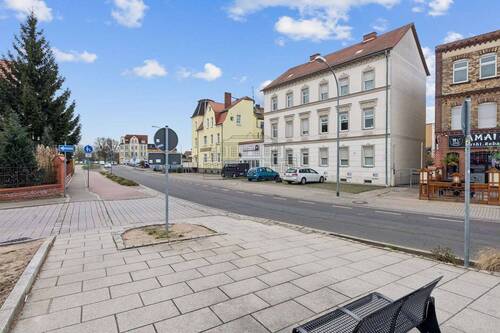 Außenansicht - 1 Zimmer Mehrfamilienhaus, Wohnhaus in Delitzsch