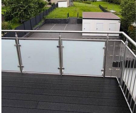 Blick auf Aussenanlage - 