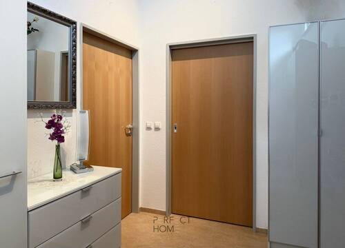 Flur Wohnung - Etagenwohnung mit 51,00 m² in Neckarwestheim zum Kaufen