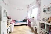 2. Schlaf-/ Kinderzimmer - 