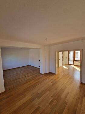 Wohnzimmer - 1 - 4 Zimmer Doppelhaushälfte zur Miete in Düren