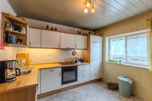 Küche - 8 Zimmer Mehrfamilienhaus, Wohnhaus in Waldsolms