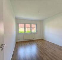 SINGLEWOHNUNG im ERDGESCHOSS - 293,00&nbsp;EUR Kaltmiete, ca.&nbsp; 50,40&nbsp;m&sup2;&nbsp;Wohnfl&auml;che in Kitzscher (PLZ: 04567)