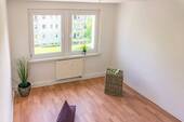 Wohnzimmer Vergleichswohnung - 3 Zimmer Etagenwohnung zur Miete in Chemnitz