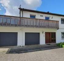 EFH, 2 Terrassen, 2 Garagen, 825 m² Grundstück - Kandern
