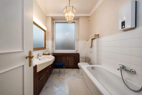 Mobiliar virtuell hinzugefügt - 