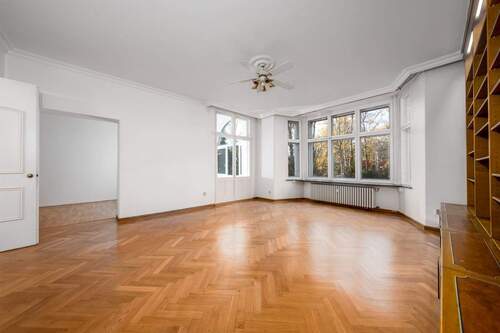 2 - 3 Zimmer Etagenwohnung in Berlin