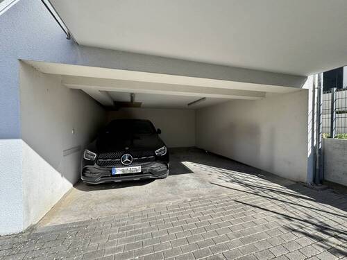 Überdachter Stellplatz - 