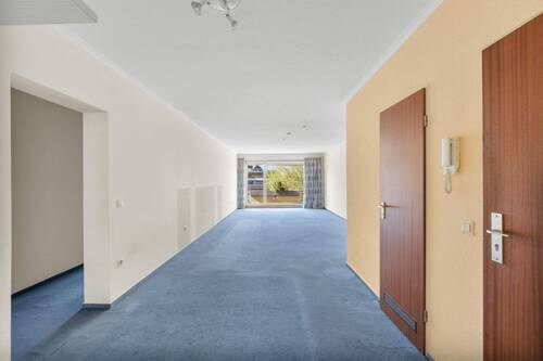 Zimmer 1 - 2 Zimmer Etagenwohnung in Düsseldorf