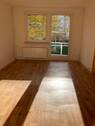 Wohnzimmer - 2 Zimmer Etagenwohnung zur Miete in Bernburg (Saale)