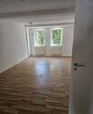 Wohnzimmer-2-.JPG - 2 Zimmer Etagenwohnung zur Miete in Reichenberg
