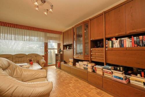 Wohnzimmer - 3 Zimmer Etagenwohnung zum Kaufen in Bremerhaven