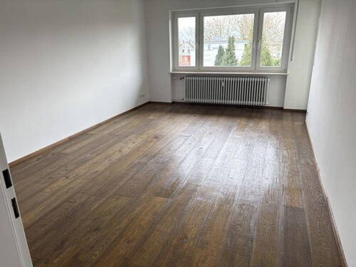 Wohnzimmer - 3-Zimmer Wohnung mit Balkon im 4. OG in Lindau (Bodensee)