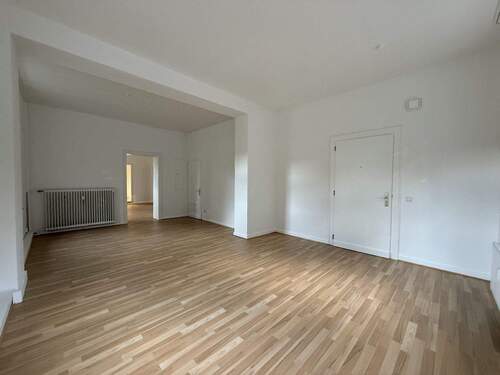 Gewerbe EG links vorne - 