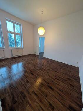 44f71d36-9e34-4d45-9275-fb2f644b7efe - **Besichtigung: Sa., 07.03.26 um 12:00 Uhr** Zwei Zimmer Whg in Brandenburg a.d.H.!