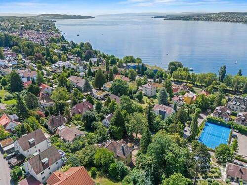 Drohnenflug - Bauphase aktuell - Wohnen im Park - mit Seesicht & Garten