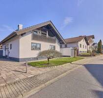 Sonnendurchflutetes Einfamilienhaus mit Einliegerwohnung in Rimbach!