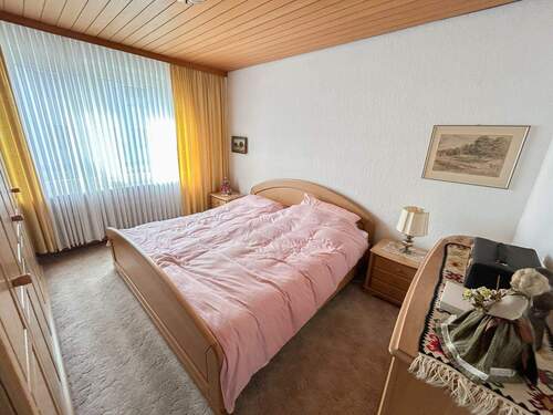 11 Schlafzimmer EG - 