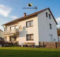 Tradition trifft Möglichkeit - Zweifamilienhaus mit viel Platz drumherum - Stetten am kalten Markt / Glashütte