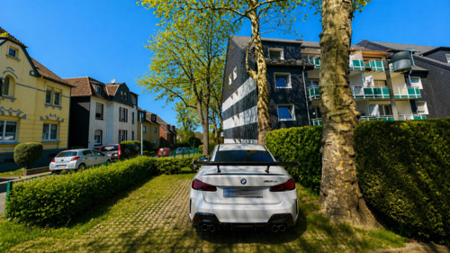 Stellplätze - 4 Zimmer Etagenwohnung zum Kaufen in Essen