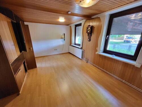 DG: Wohnzimmer (Zimmer V) - 
