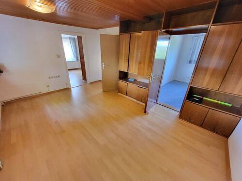 DG: Wohnzimmer (Zimmer V) - 