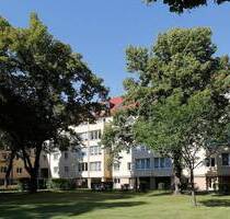 Schicke Dachgeschoss-Wohnung mit 4 Zimmern. - Dresden Striesen-Süd