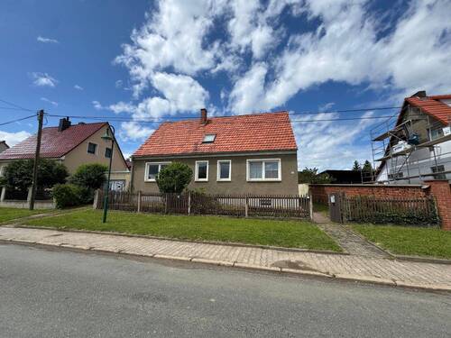 Außenansicht - Geräumiges Einfamilienhaus mit viel Potential zwischen Weimar und Erfurt