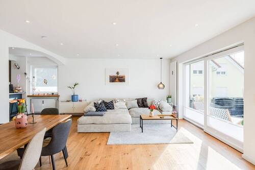 online - AIGNER - Moderne, großzügige Wohnung mit Wintergarten, Terrasse und Smart-Home-Ausstattung