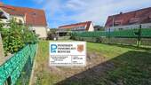 Das Grundstück.jpg - Am Stadtrand gemütlich Wohnen. Haus mit Garten,2 Garagen+Carport