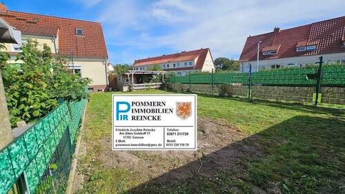 Das Grundstück.jpg - Am Stadtrand gemütlich Wohnen. Haus mit Garten,2 Garagen+Carport