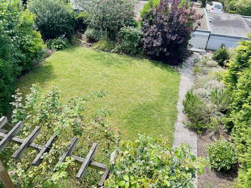 EG Blick in den Garten vom Balkon - 