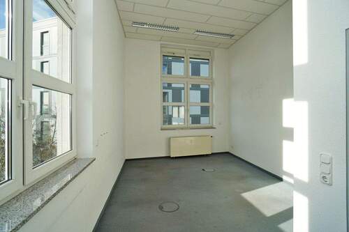 Büro - 6 Zimmer Büro in Dresden