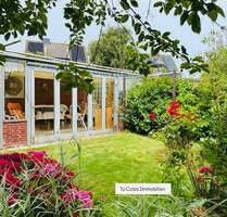 Freistehendes Wohnhaus mit großem Gartengrundstück, unterkellert mit Garten + Garage - Norderney