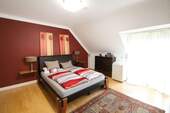 Schlafzimmer mit Balkon - 