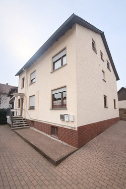 Außenansicht - 9 Zimmer Mehrfamilienhaus, Wohnhaus zum Kaufen in Flörsbachtal
