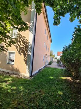 Seitenansicht Haus.jpg - 3 Zimmer Etagenwohnung zum Kaufen in Ingolstadt