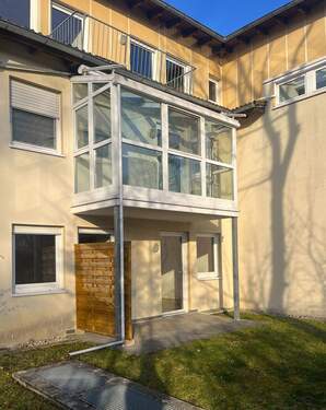 Terrasse - Fürs Alter vorgesorgt! Seniorengerechte 2-Zimmer- ETW mit Sonnenterrasse in Bad Staffelstein