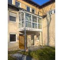 Fürs Alter vorgesorgt! Seniorengerechte 2-Zimmer- ETW mit Sonnenterrasse in Bad Staffelstein