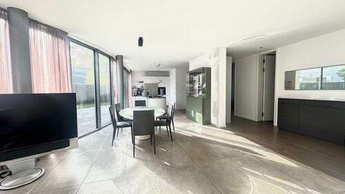 Bild 4 - Etagenwohnung mit 190,30 m&sup2; in Essen zur Miete