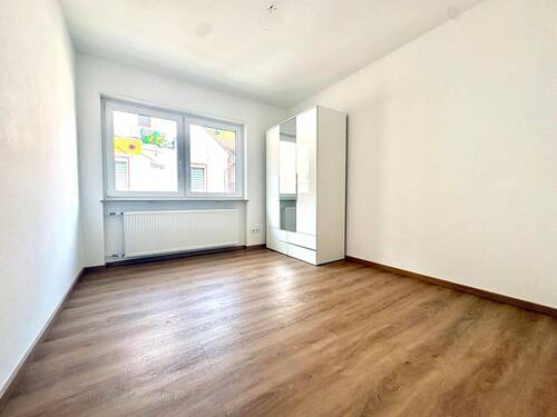 Schlafzimmer - Etagenwohnung mit 114,00 m&sup2; in Bad Dürkheim zur Miete
