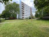 Rückansicht Haus - Vermietete 1-Zimmer Wohnung mit Balkon und Fahrstuhl