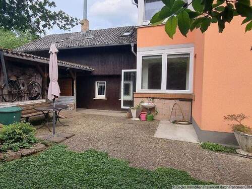 08 Ausgang vom EG zum vorderen Garten - 