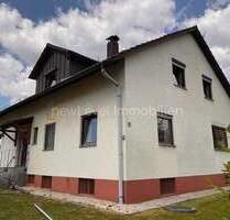 Super Preis und sofort frei! Großes, teilrenoviertes ZFH mit gr. Garage, Garten, Erbpacht-Grundstück - Niederwinkling Breitenhausen